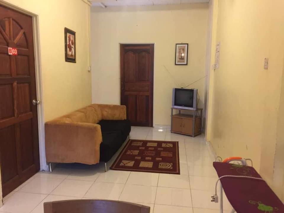 Trisya Homestay Kuala Terengganu Exterior photo